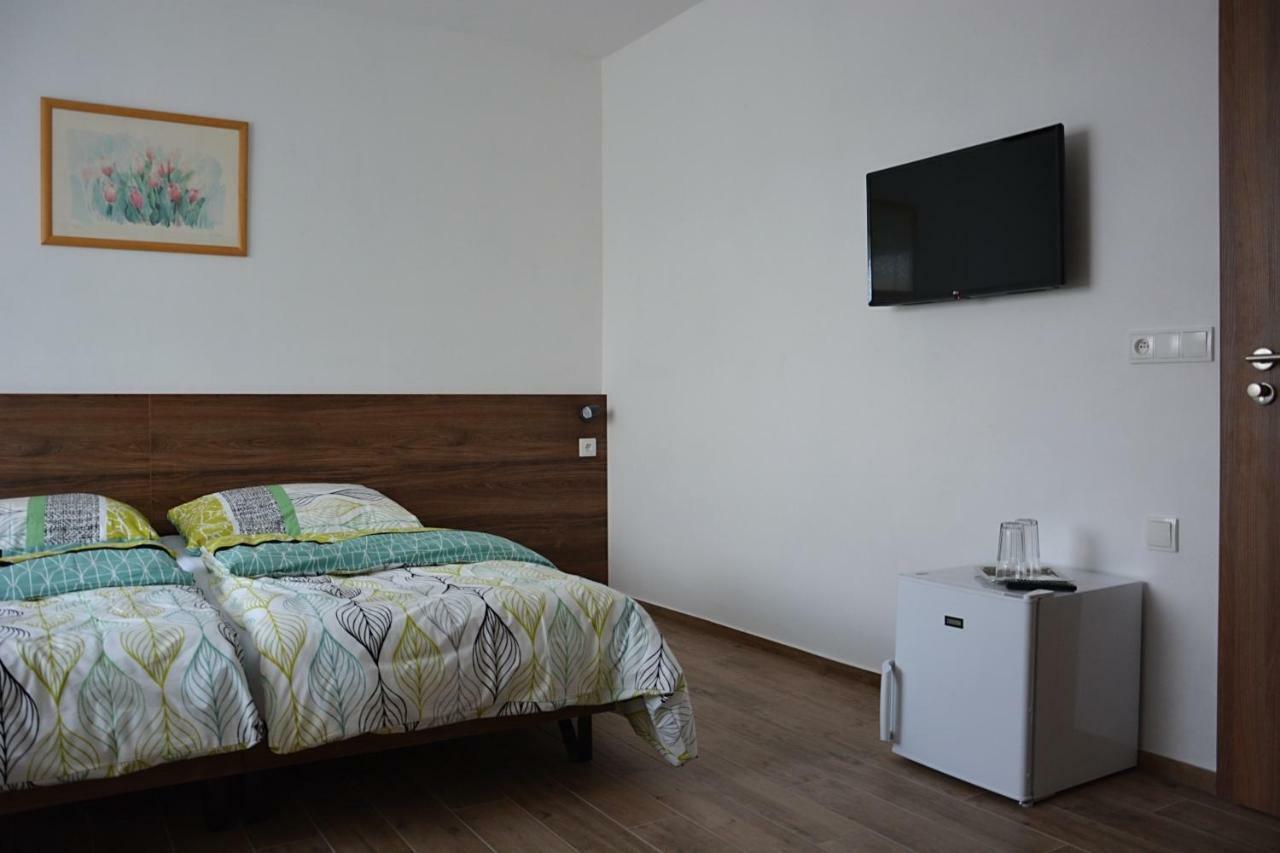 Hotel Na Zelenem Statku Rasovice  Zewnętrze zdjęcie