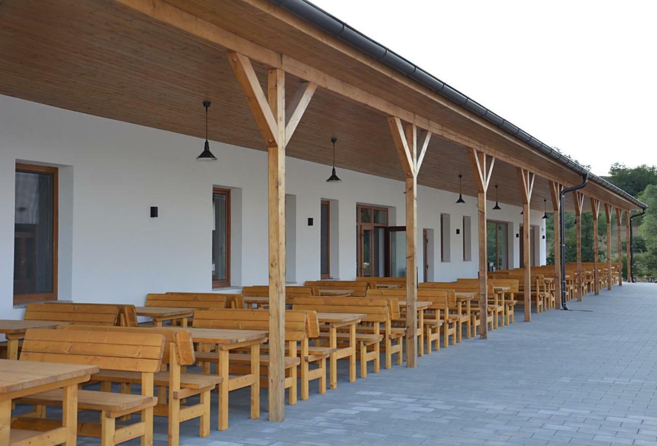 Hotel Na Zelenem Statku Rasovice  Zewnętrze zdjęcie