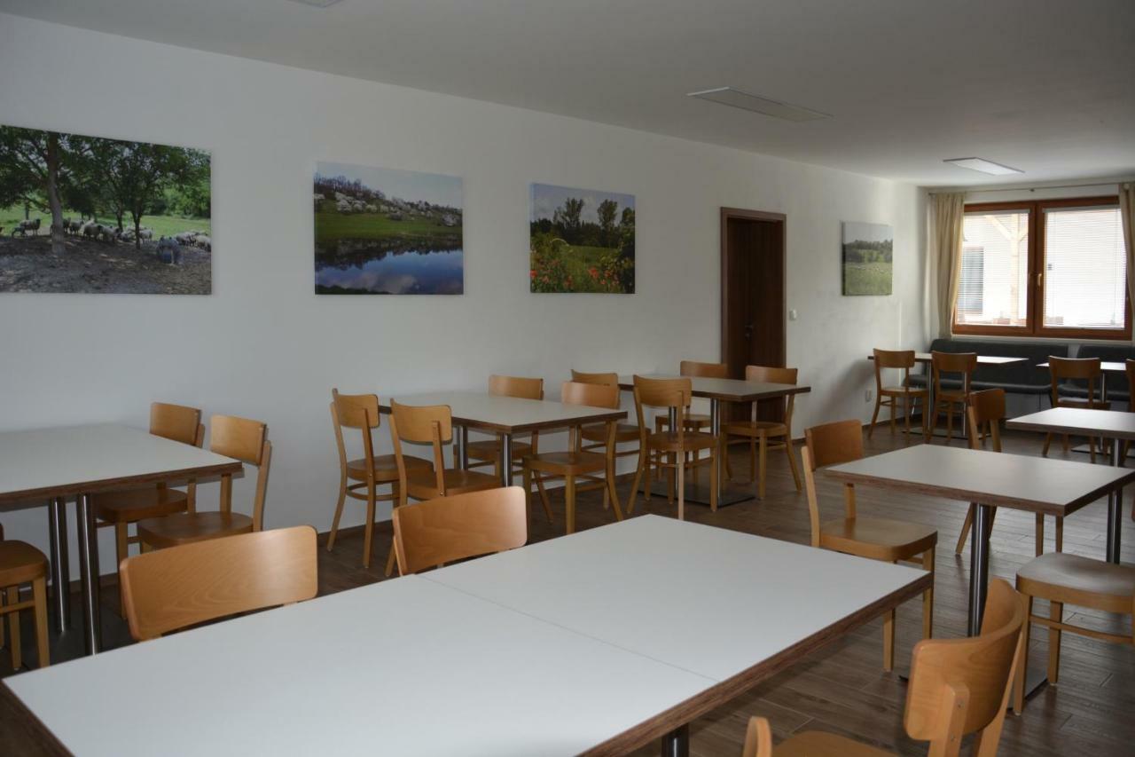 Hotel Na Zelenem Statku Rasovice  Zewnętrze zdjęcie
